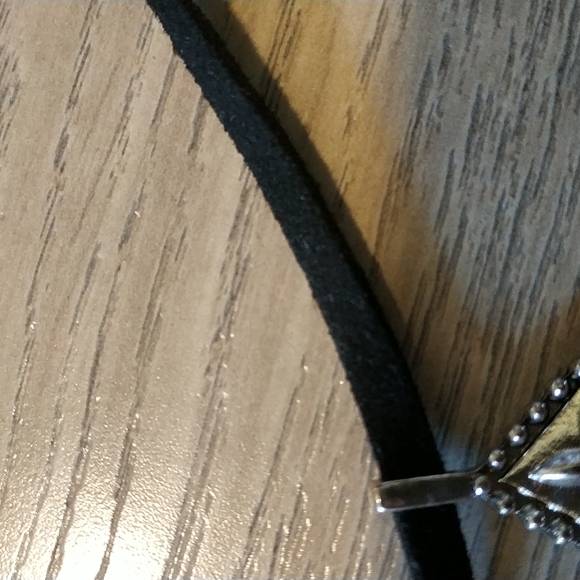 Genuient black calf leather choker necklace - Picture 3 of 4